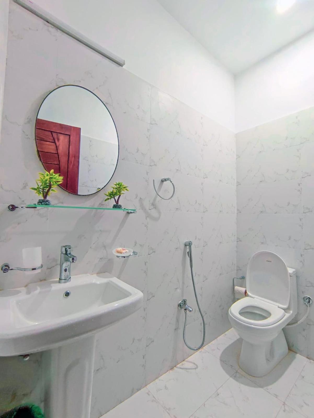 Holidazzle Lodge Исламабад Екстериор снимка